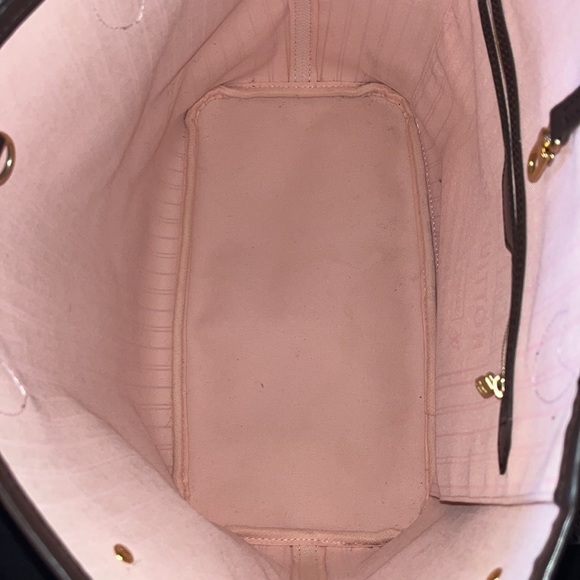 Louis Vuitton Neverfull MM - Picture 5 of 10